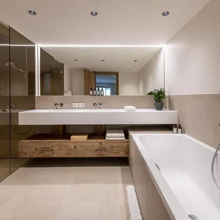 Nederweg Ferienhaus * 伊施格尔